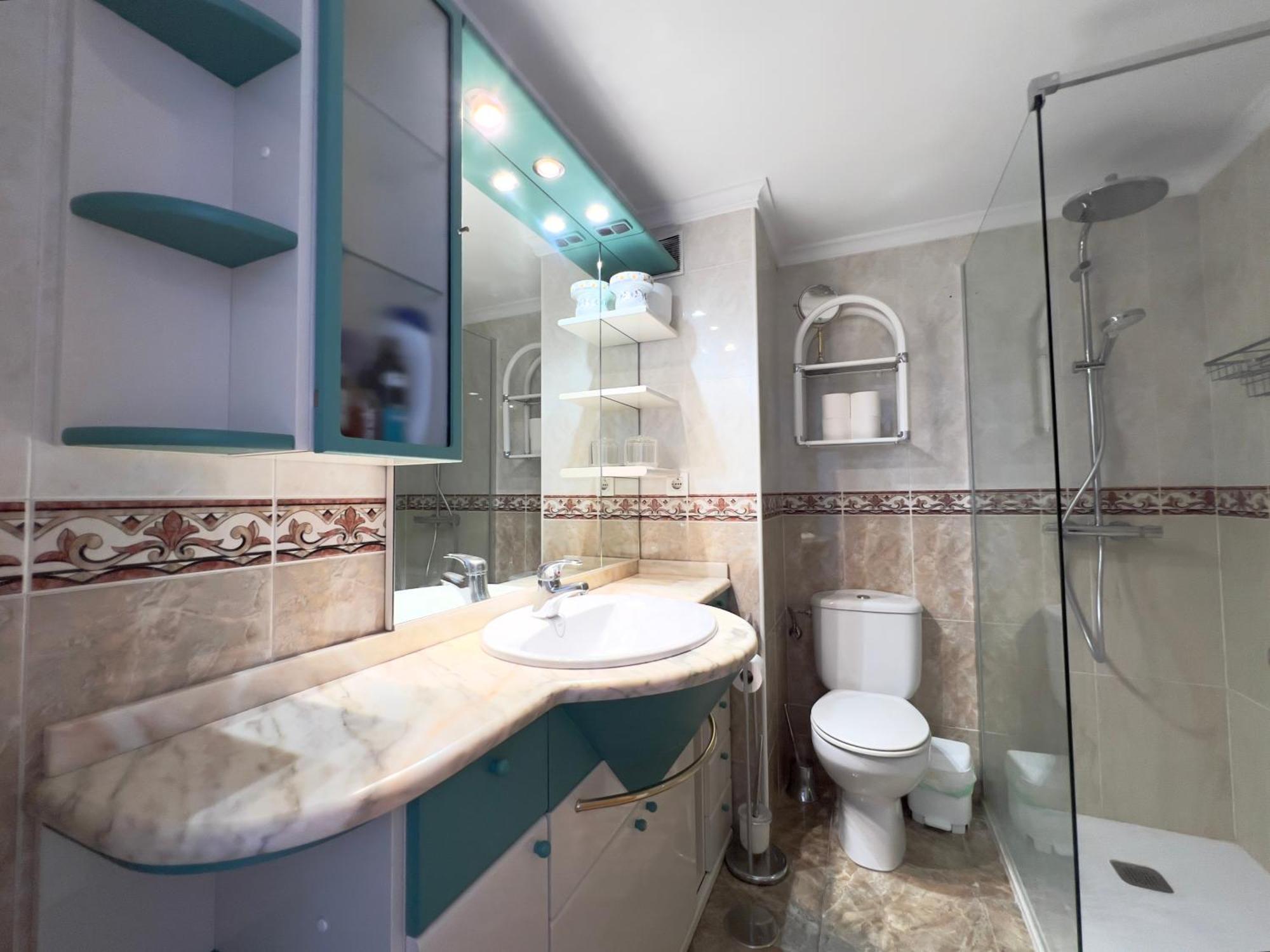 En Carihuela Con Vistas Y Plaza De Garaje, Nucleo Cristal Apartment Torremolinos Exterior photo